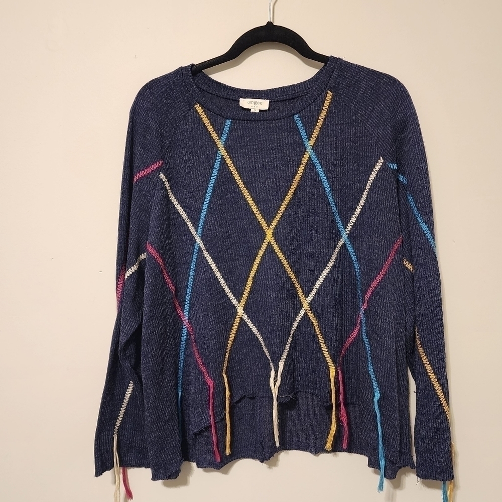 Umgee sweater size S Blue multi color tassels